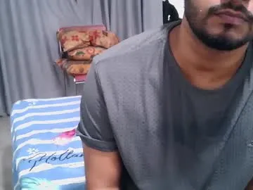 YU-KI00 – webcam model profile photo Image 2