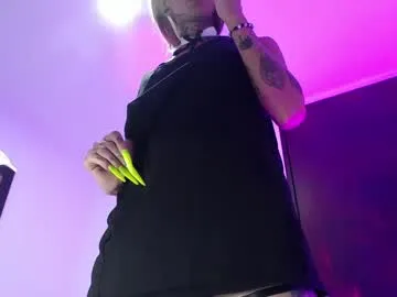 secret_roomx – webcam model profile photo Image 10