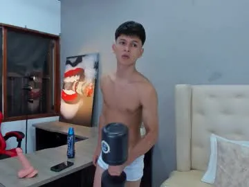 KingBlack25cm – webcam model profile photo Image 12