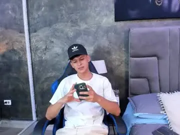 KingBlack25cm – webcam model profile photo Image 15