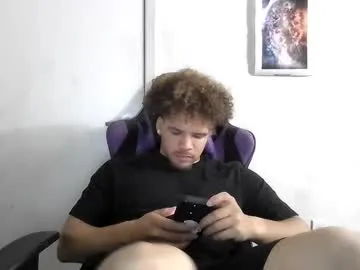 hornyshow_tv – webcam model profile photo Image 10