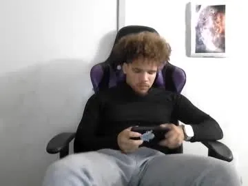 hornyshow_tv – webcam model profile photo Image 11