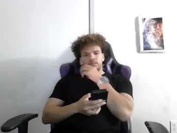 hornyshow_tv – webcam model profile photo Image 12