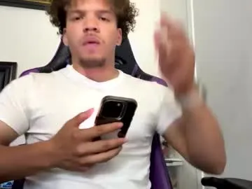 hornyshow_tv – webcam model profile photo Image 6