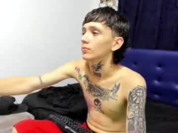 EmmilyKhan – webcam model profile photo Image 2