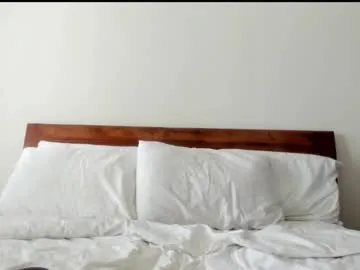 Janhvi- – webcam model profile photo Image 12