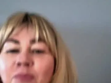 hoshika – webcam model profile photo Image 5