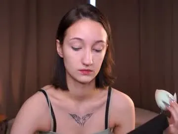 bisexualmilf – webcam model profile photo Image 13