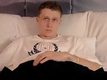 Earth_001 – webcam model profile photo Image 14