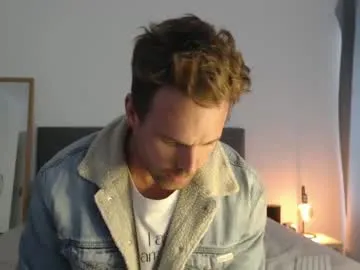 Benson18y – webcam model profile photo Image 7