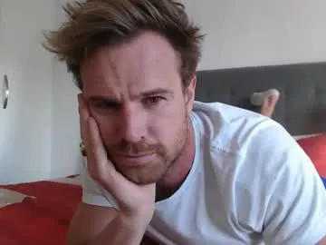 Benson18y – webcam model profile photo Image 9