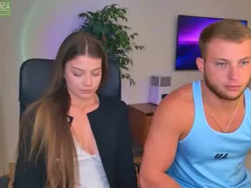 YU-KI00 – webcam model profile photo Image 16