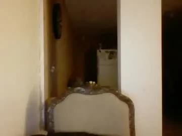 zeldaes – webcam model profile photo Image 8