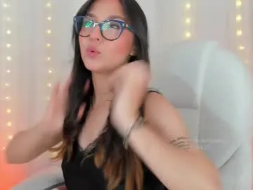 bisexualmilf – webcam model profile photo Image 3