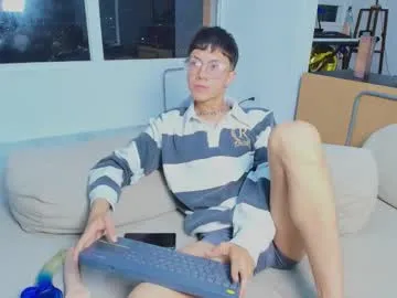 pheberuyle – webcam model profile photo Image 7