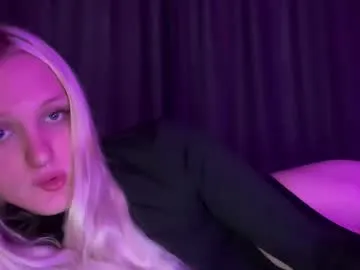 EstreIIa – webcam model profile photo Image 3