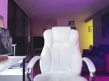 lorenpiyano – webcam model profile photo Image 15