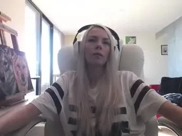 lorenpiyano – webcam model profile photo Image 8