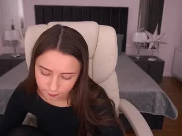 helenmann_ – webcam model profile photo Image 5