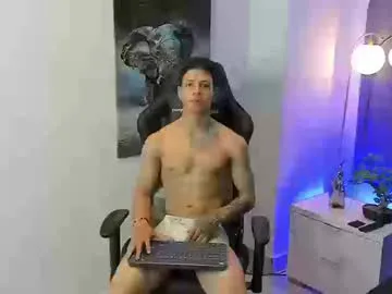 ericapapandrea – webcam model profile photo Image 16