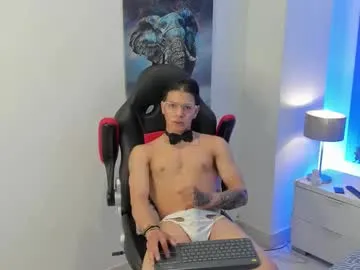 ericapapandrea – webcam model profile photo Image 7