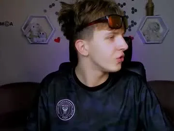 kai101010 – webcam model profile photo Image 9