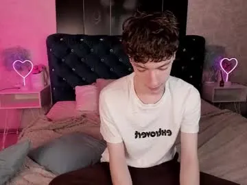 hornyshow_tv – webcam model profile photo Image 8