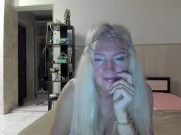 fox_lisaaa – webcam model profile photo Image 15