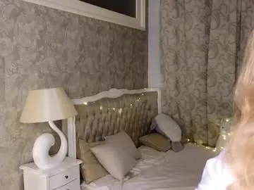 Earth_001 – webcam model profile photo Image 13