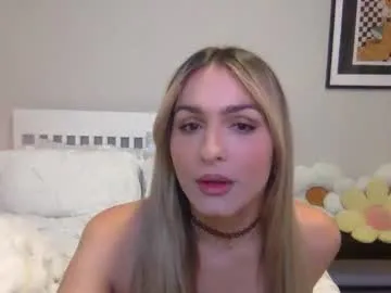 Todays_Dream – webcam model profile photo Image 3