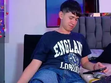 litt1e_emilyy – webcam model profile photo Image 12