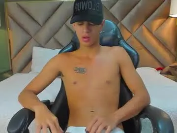 kai101010 – webcam model profile photo Image 16