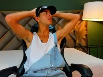 kai101010 – webcam model profile photo Image 17