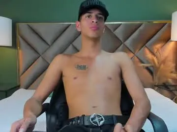 kai101010 – webcam model profile photo Image 19