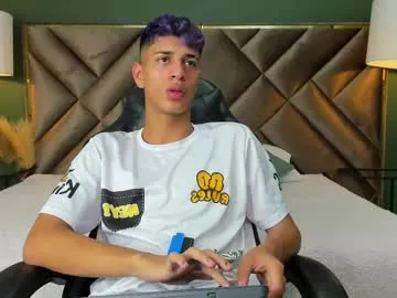 kai101010 – webcam model profile photo Image 3