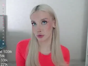 roouse – webcam model profile photo Image 9