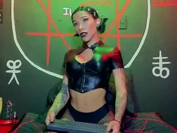 little_poetryy – webcam model profile photo Image 18