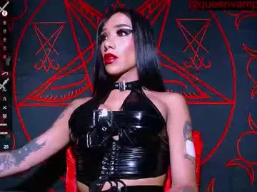 little_poetryy – webcam model profile photo Image 3