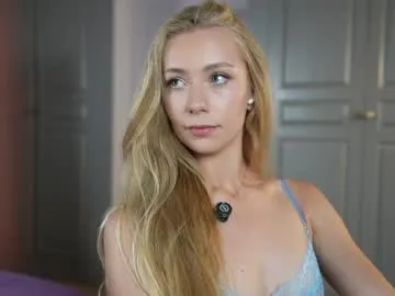 sarakinsly – webcam model profile photo Image 15