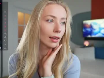 sarakinsly – webcam model profile photo Image 3