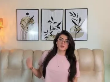 Earth_001 – webcam model profile photo Image 10