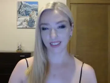 roouse – webcam model profile photo Image 7