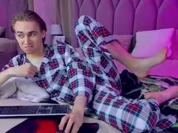 hornyshow_tv – webcam model profile photo Image 14