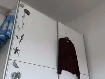 someone_sweet – webcam model profile photo Image 15