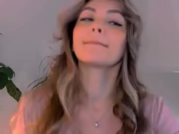 kittyummy – webcam model profile photo Image 7