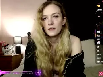 winter11 – webcam model profile photo Image 14