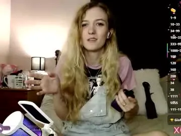 winter11 – webcam model profile photo Image 4