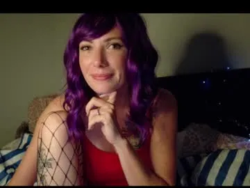 lynnalltop – webcam model profile photo Image 18