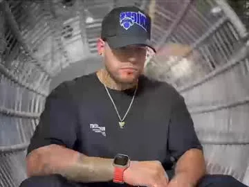 starvingo2002 – webcam model profile photo Image 3