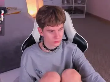 yooung_kitten's Thumb Image